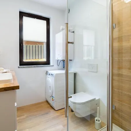 アパート Vacationclub - Alpina, Wita Stwosza 8 1 *