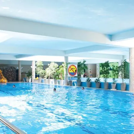 Apartament Vacationclub - Wita Stwosza 8 1 *